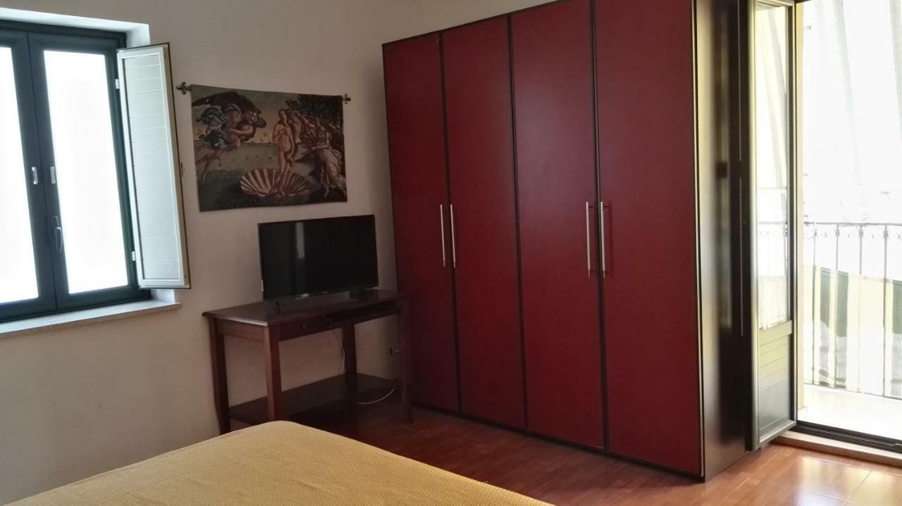 Casa Vacanze, In Centro Citta Caltanissetta Exterior foto
